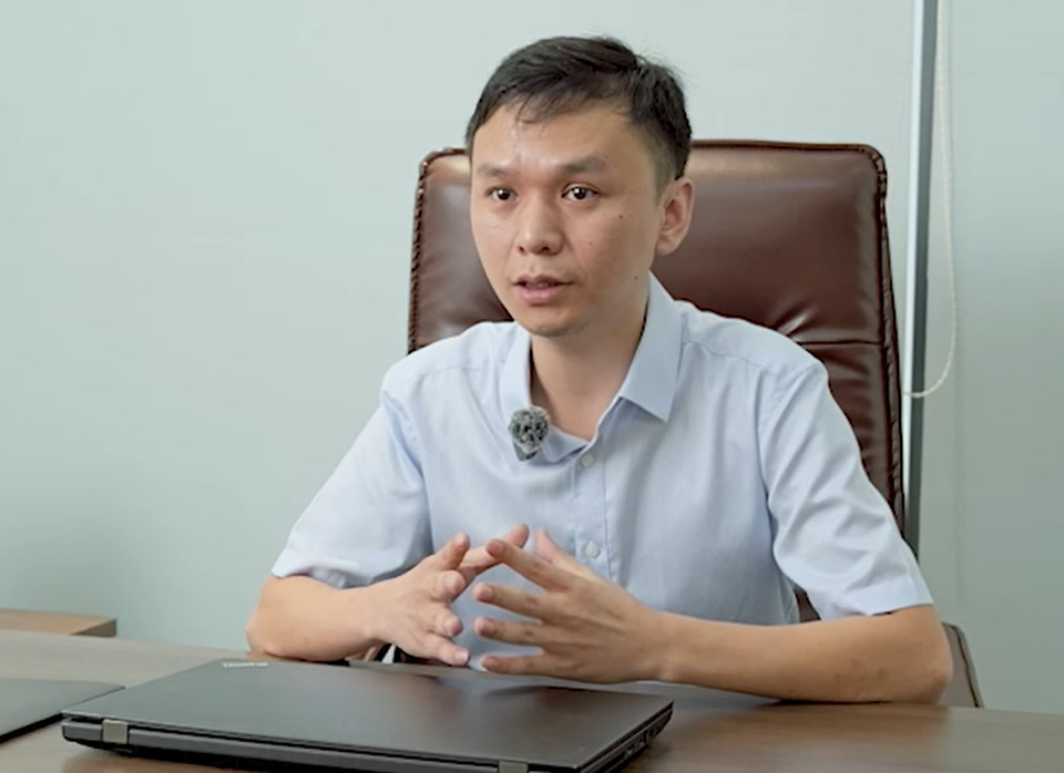 深圳伊西思电子总经理  李楚河